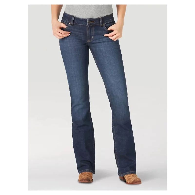 Women's Mid Rise Retro Mae Bootcut Jean In Hadley